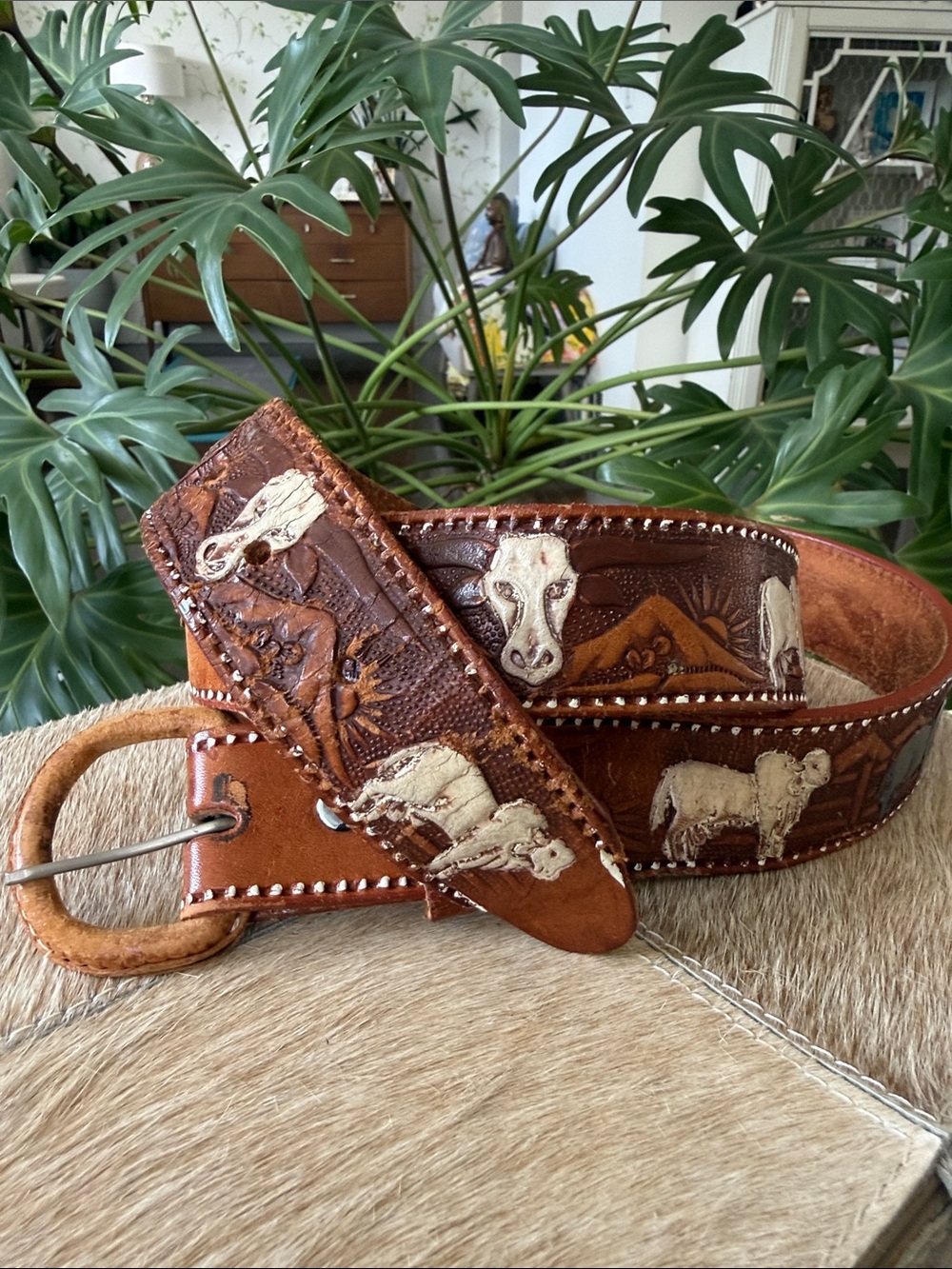 Vintage ECHO Mexico Hand-Painted Western Leather Belt - Horse - Tooled Size 38